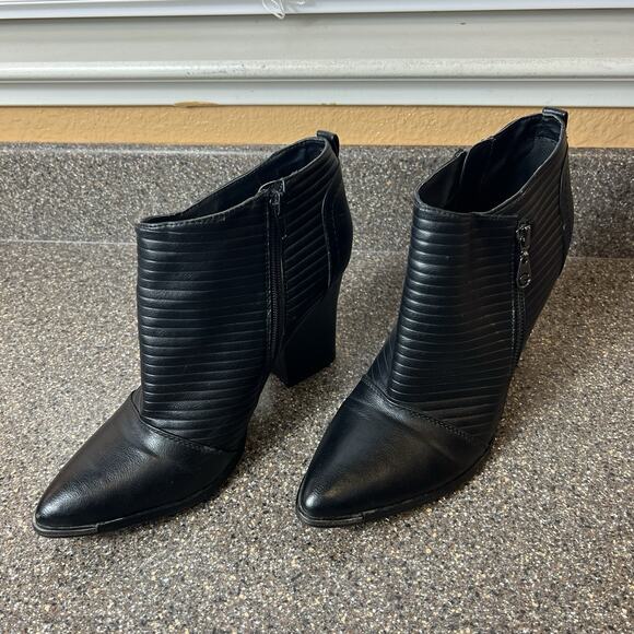 G by Guess Ankle High Heel Booties Womens 10M Black Faux Leather Zip Pointed Toe - Picture 2 of 11